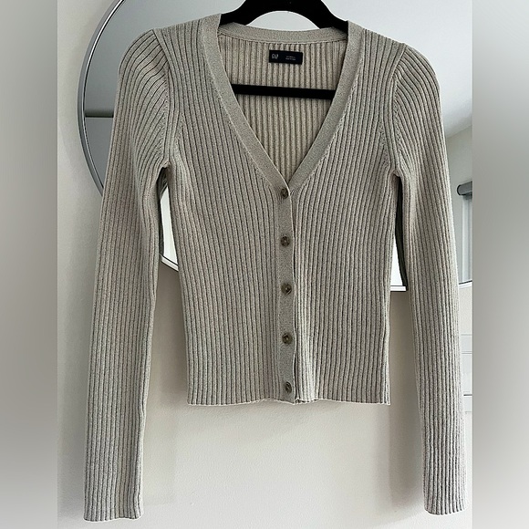 Gap Metallic V-neck Ribbed Cardigan Size XS NWOT - Picture 3 of 15